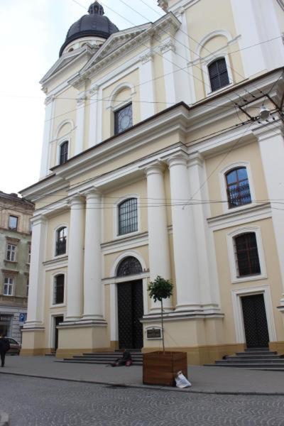 "Green Oasis Apartment" Lviv Exterior photo
