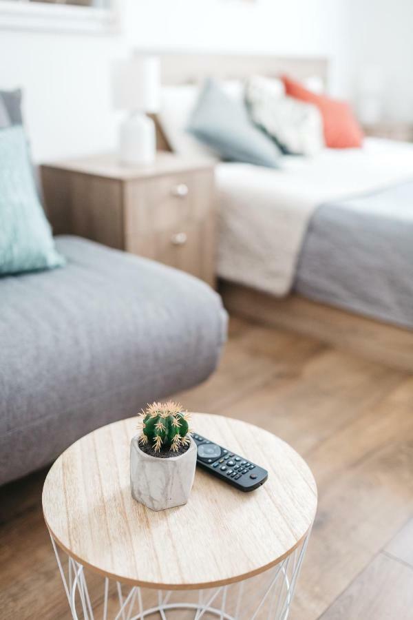 "Green Oasis Apartment" Lviv Exterior photo